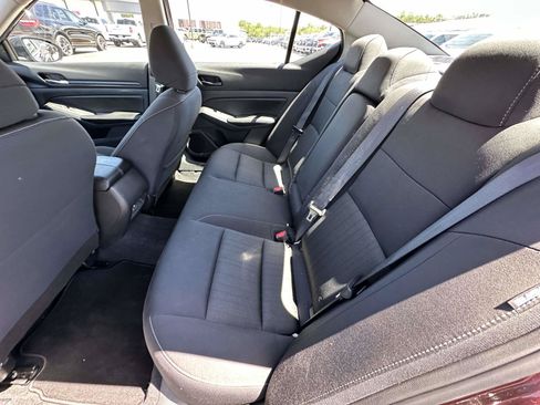 Used 2024 Nissan Altima 2.5 SV FWD image 26
