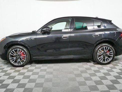 Used 2023 Maserati Grecale Modena AWD/4WD image 35