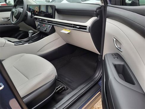 New 2026 Hyundai Tucson SE image 6