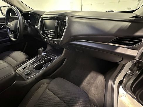 Used 2019 Chevrolet Traverse LS FWD image 30