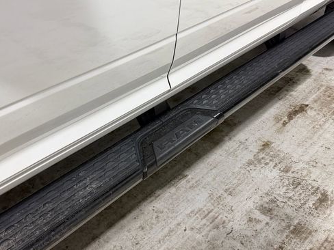 Used 2020 RAM 2500 Laramie image 32