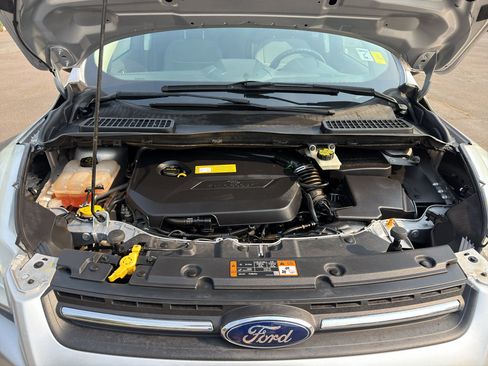 Used 2015 Ford Escape SE w/ Equipment Group 201A AWD/4WD image 17