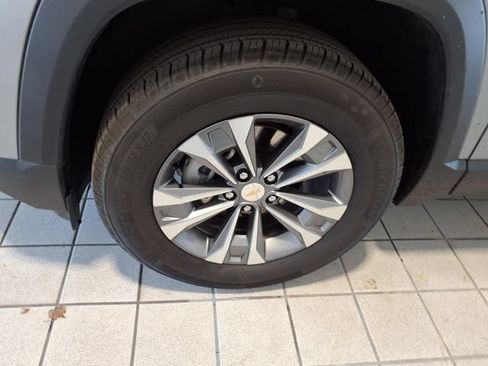 Used 2026 Chevrolet Equinox LT AWD/4WD image 5
