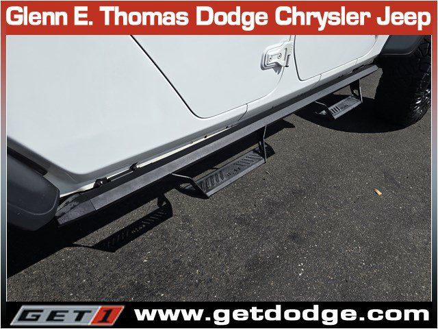 Used 2022 Jeep Gladiator Mojave w/ Trailer Tow Package AWD/4WD image 36