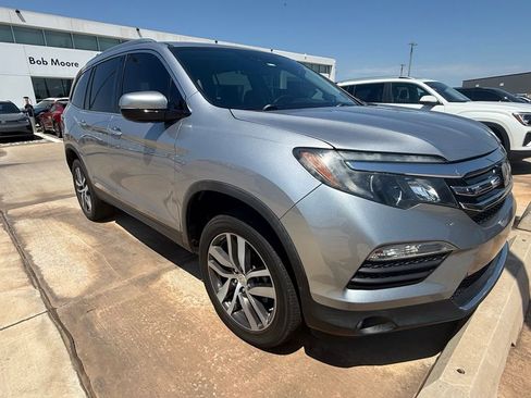 Used 2018 Honda Pilot Elite image 3