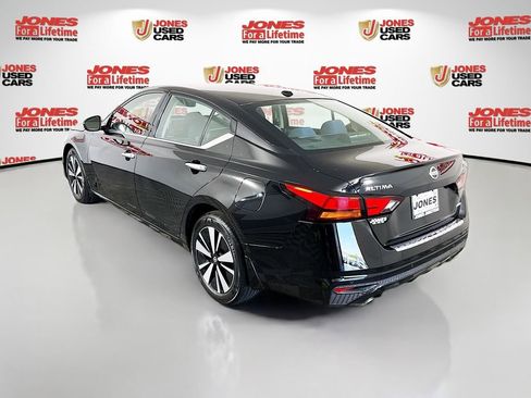 Used 2019 Nissan Altima 2.5 SV AWD/4WD image 2