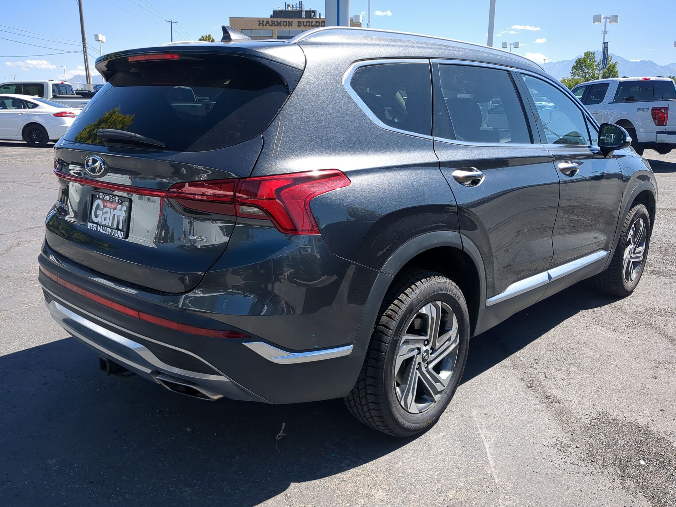 Used 2021 Hyundai Santa Fe SEL w/ Convenience Package AWD/4WD image 3