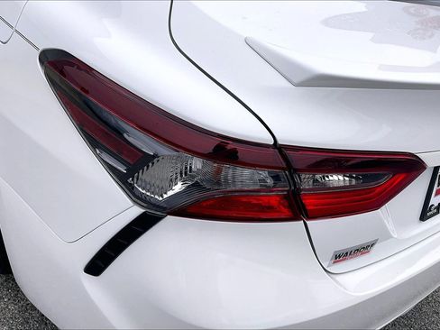 Used 2023 Toyota Camry SE image 33