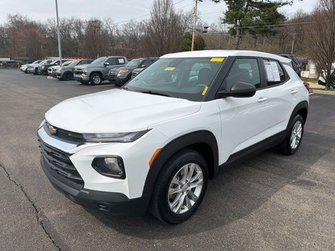 Used 2023 Chevrolet TrailBlazer LS image 9