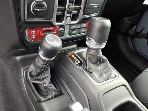 New 2026 Jeep Gladiator Mojave w/ Safety Group image 10