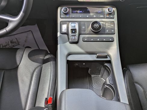 Used 2023 Hyundai Palisade SEL w/ Premium Package FWD image 17
