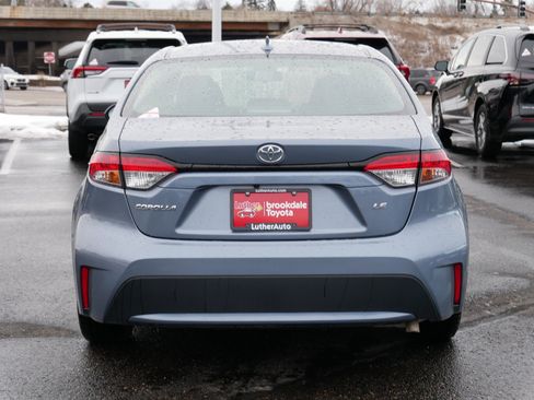 Used 2021 Toyota Corolla LE image 4