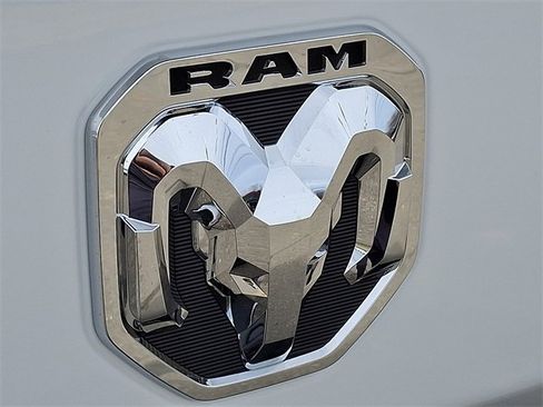Used 2024 RAM 2500 Tradesman w/ Chrome Appearance Group image 23