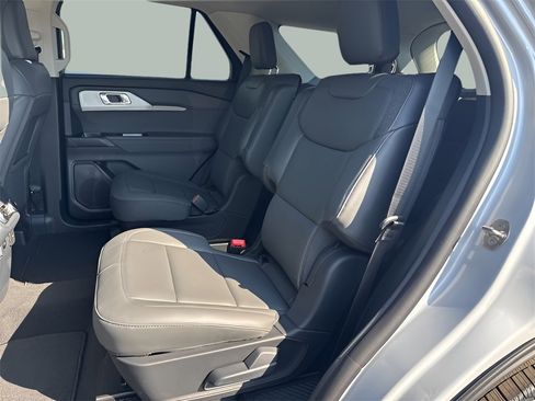 New 2025 Ford Explorer Active w/ Active Comfort Package image 21