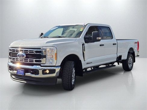 Certified 2024 Ford F350 XLT w/ FX4 Off-Road Package image 8