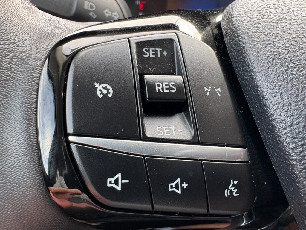 Certified 2023 Ford Escape Active AWD/4WD image 16