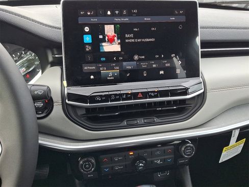 New 2026 Jeep Compass Limited image 8