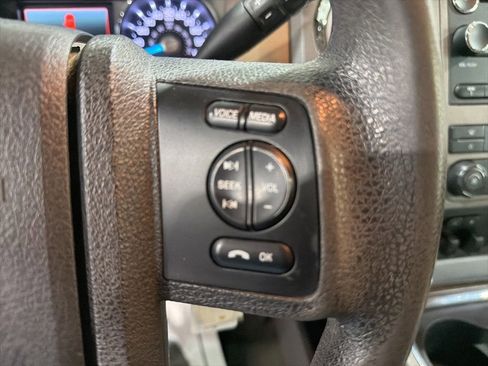 Used 2011 Ford F250 XLT w/ XLT Premium Pkg AWD/4WD image 14