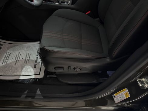 Used 2024 Chevrolet Equinox RS image 36