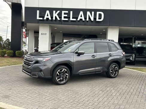 Certified 2025 Subaru Forester Limited image 2