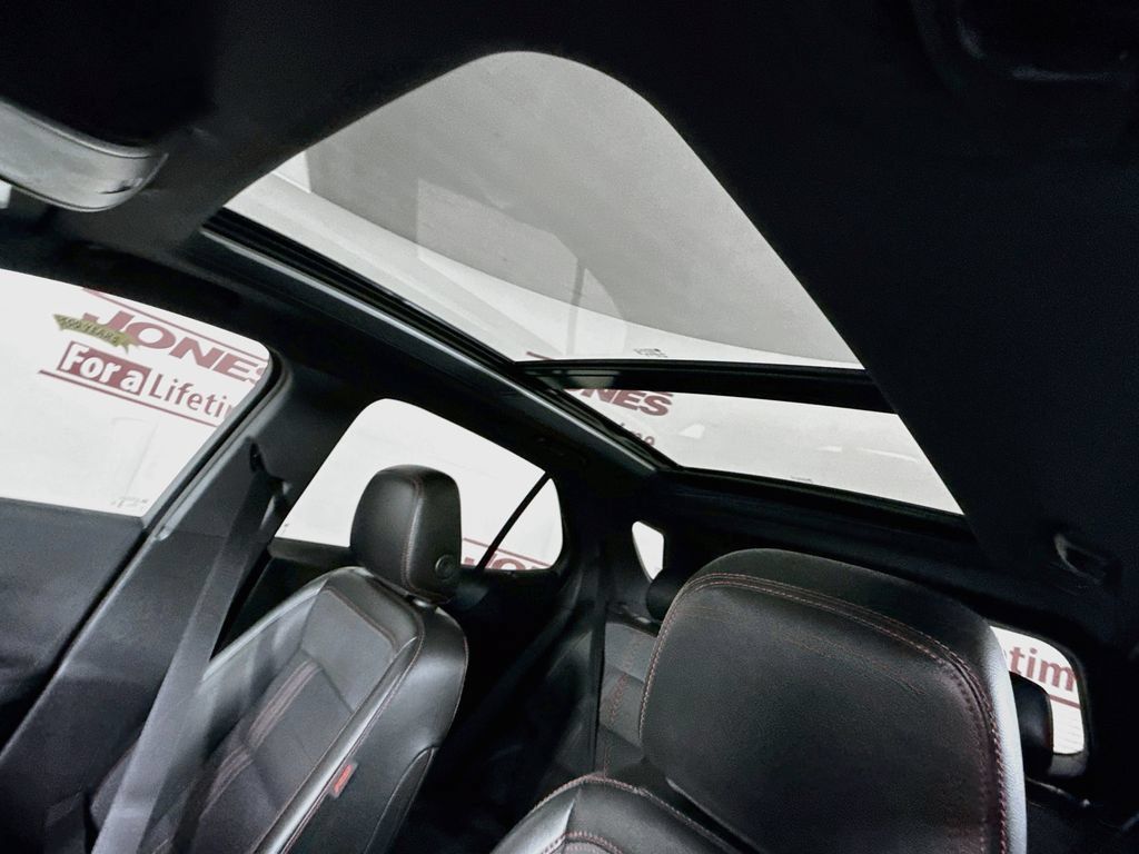 Used 2024 Chevrolet Equinox RS AWD/4WD image 11