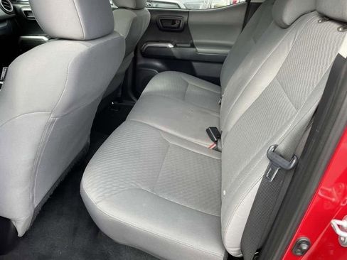 Used 2021 Toyota Tacoma SR5 image 18