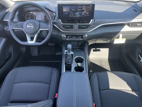 New 2026 Nissan Altima 2.5 SV image 2