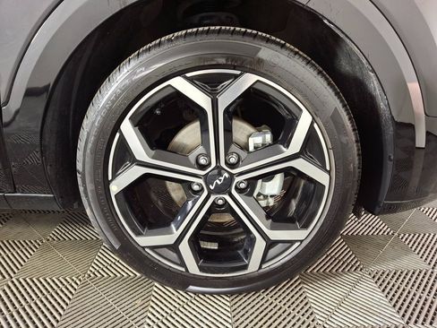 Used 2023 Kia Niro EX Touring image 30