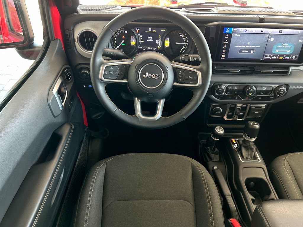 Used 2024 Jeep Wrangler Unlimited Sahara AWD/4WD image 32