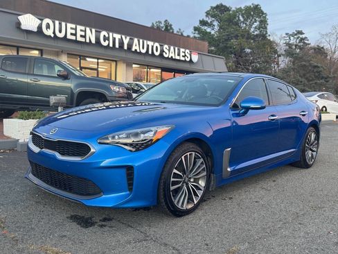 Used 2018 Kia Stinger Premium image 1