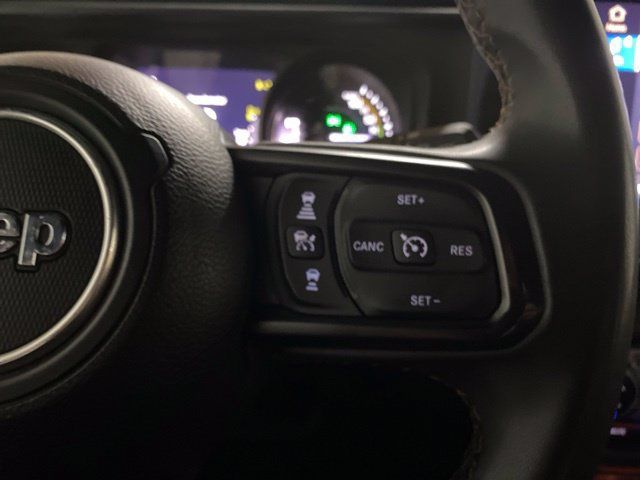 Used 2024 Jeep Wrangler Unlimited AWD/4WD image 36
