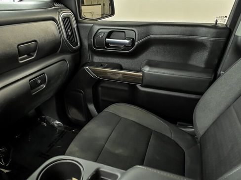 Used 2020 Chevrolet Silverado 1500 LT RWD image 25