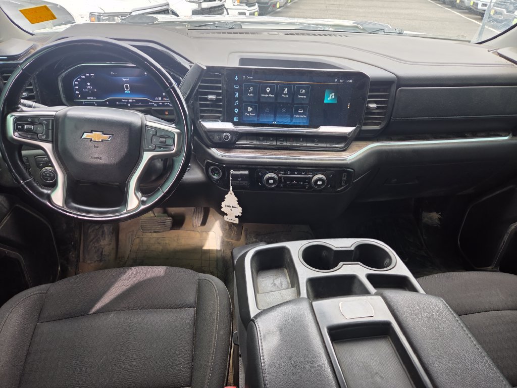 Used 2024 Chevrolet Silverado 2500 LT w/ Convenience Package AWD/4WD image 3