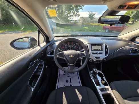 Used 2016 Chevrolet Cruze LS FWD image 15