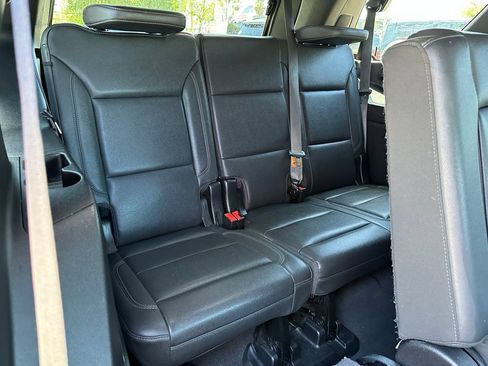 Used 2024 Chevrolet Tahoe LT AWD/4WD image 19