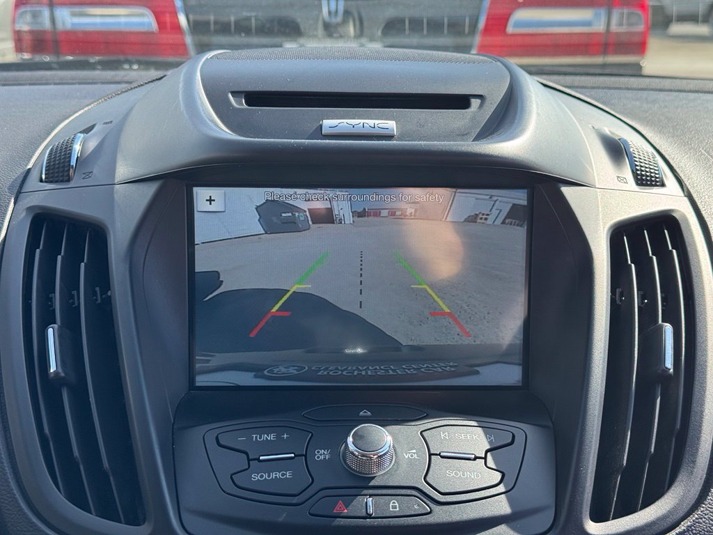 Used 2016 Ford Escape SE w/ Equipment Group 201A AWD/4WD image 4