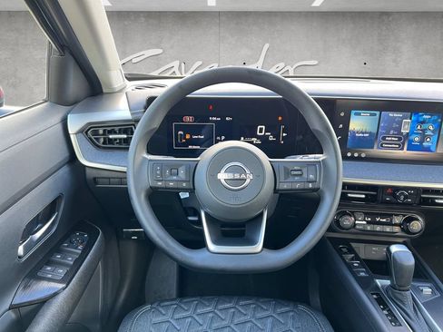 New 2026 Nissan Kicks SV w/ Cold Weather Package FWD image 22