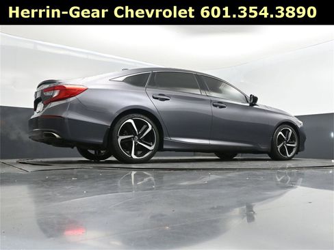 Used 2018 Honda Accord Sport image 42