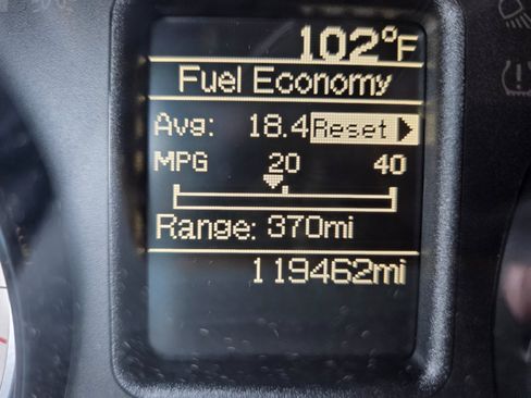 Used 2018 RAM 1500 Tradesman w/ Chrome Appearance Group AWD/4WD image 18