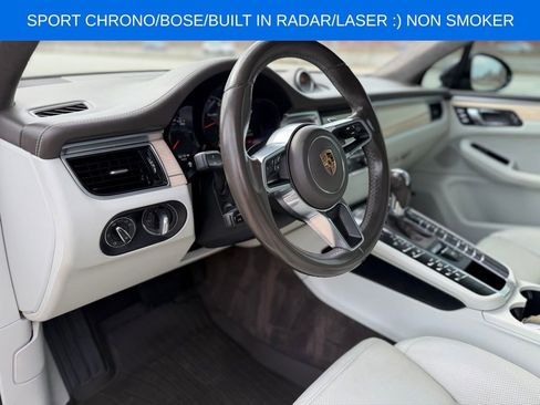 Used 2016 Porsche Macan Turbo AWD/4WD image 20