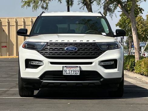 Certified 2023 Ford Explorer XLT w/ Equipment Group 202A RWD image 11