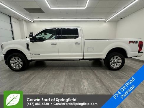 Used 2022 Ford F350 Platinum w/ FX4 Off-Road Package image 2