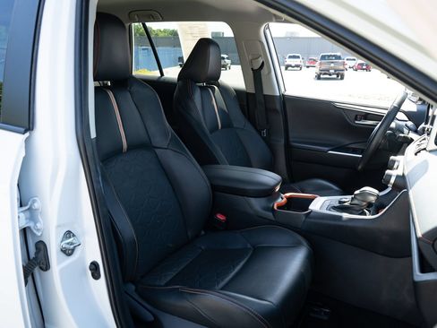 Used 2024 Toyota RAV4 Adventure AWD/4WD image 22