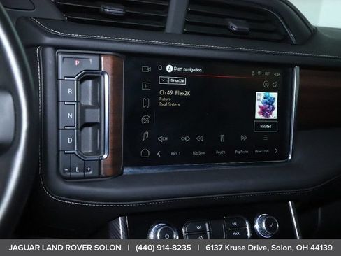 Used 2023 GMC Yukon XL Denali Ultimate AWD/4WD image 26