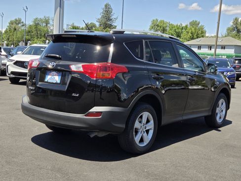 Used 2014 Toyota RAV4 XLE FWD image 5