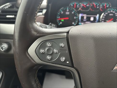 Used 2017 Chevrolet Suburban Premier image 28