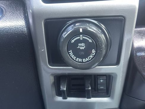 Used 2018 Ford F150 Lariat image 19