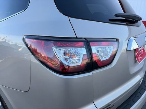 Used 2015 Chevrolet Traverse LT w/ Style and Technology Package AWD/4WD image 20