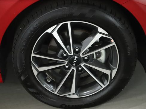 Used 2024 Kia Forte LXS FWD image 10