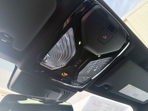 Used 2024 BMW M3 Competition w/ Executive Package image 40